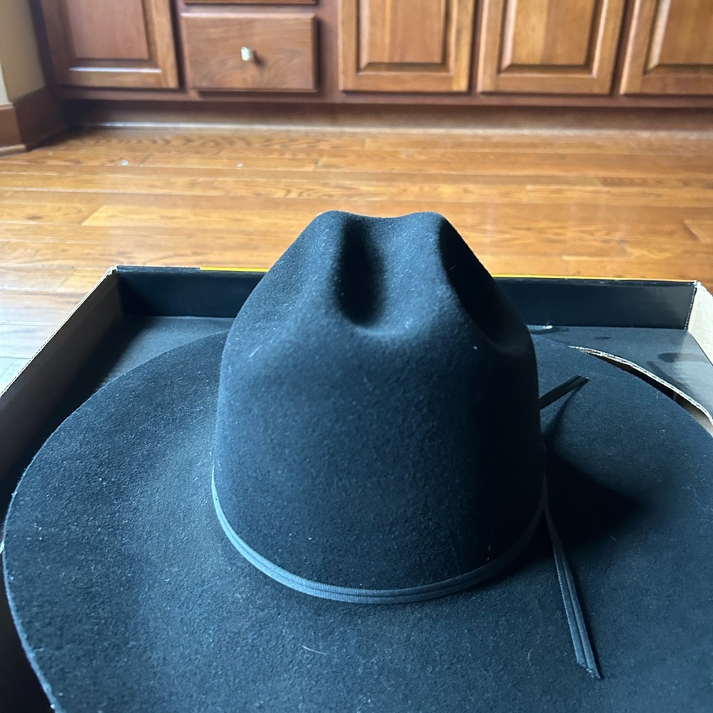 Black Felt Cowboy Hat